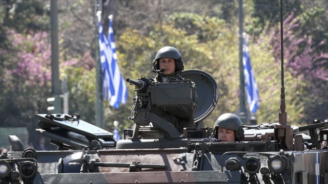 Yunanistan ordusunu güçlendirmeyi planlıyor Yunanistan ordusunu güçlendirmeyi planlıyor