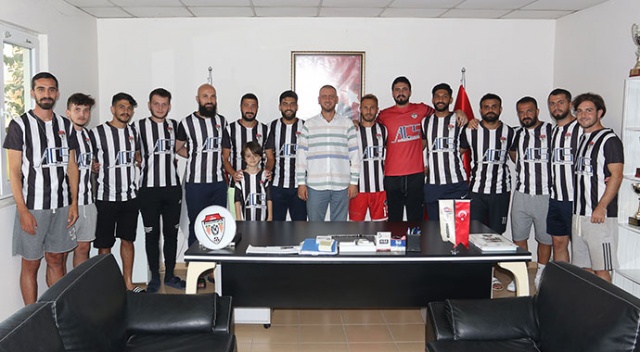 4 yıllık transfer yasağı kalkan Manisaspor&#039;da 14 imza birden