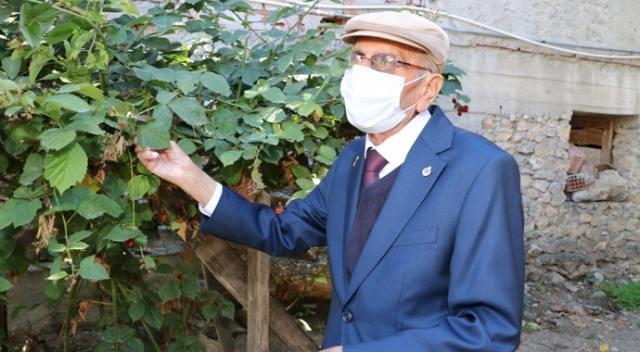 91 yaşındaki Bekir öğretmen koronayı yendi 91 yaşındaki Bekir öğretmen koronayı yendi