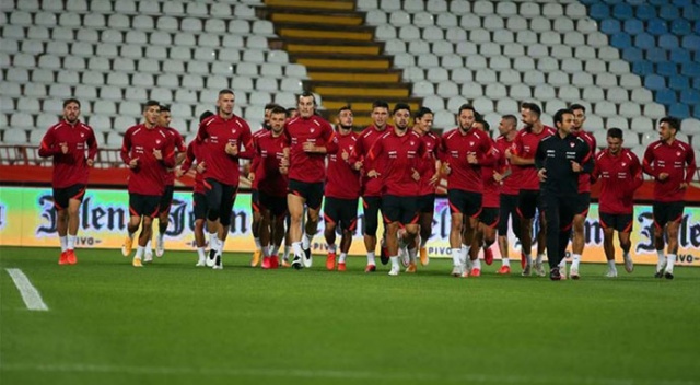 A Milli Takım Riva'da kampa girdi A Milli Takım Riva'da kampa girdi