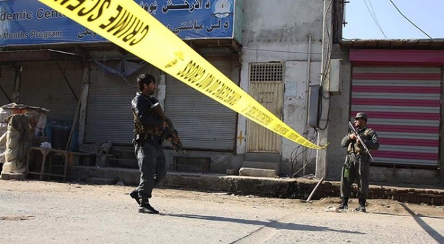 Afganistan'da bir düğüne el bombası atıldı: 13 yaralı Afganistan'da bir düğüne el bombası atıldı: 13 yaralı