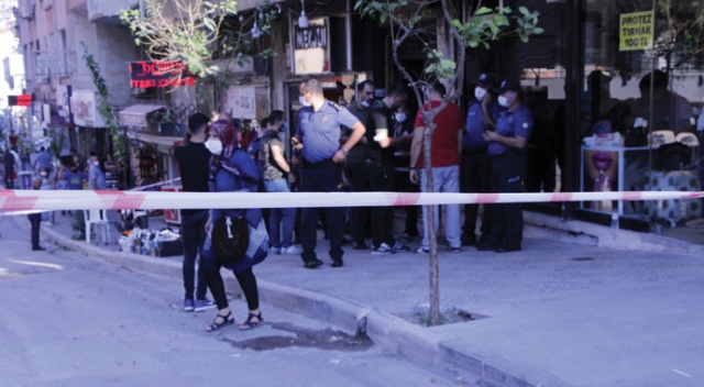 Ailesini rehin alan adamı polis etkisiz hale getirdi Ailesini rehin alan adamı polis etkisiz hale getirdi