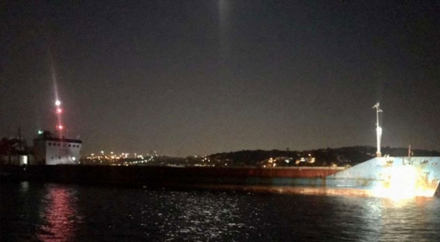 Beykoz açıklarında sürüklenen kuru yük gemisi demirleme sahasına çekildi Beykoz açıklarında sürüklenen kuru yük gemisi demirleme sahasına çekildi