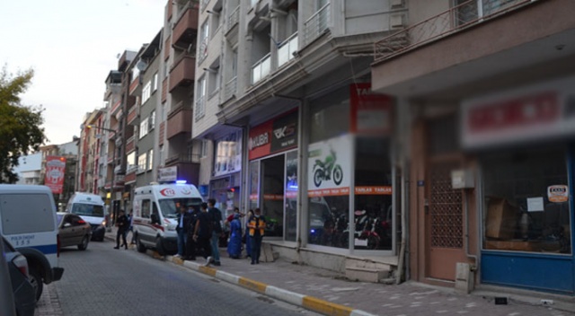 Biga'da şüpheli ölüm! Yaşlı adam evinde ölü bulundu Biga'da şüpheli ölüm! Yaşlı adam evinde ölü bulundu