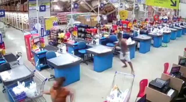 Brezilya’da süpermarket rafları domino taşı gibi devrildi: 1 ölü, 8 yaralı