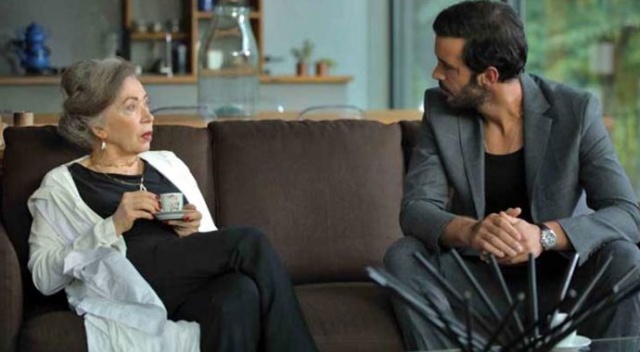Çukur&#039;da bir ayrılık daha! Usta oyuncu Meral Çetinkaya veda etti