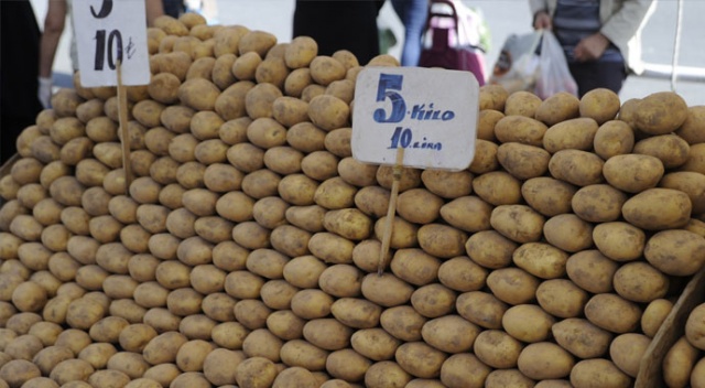 Depoya girmeyen patates şehirde 2 lira