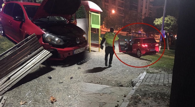 Faciadan dönüldü! Alkollü sürücü, otomobiliyle çocuk parkına daldı