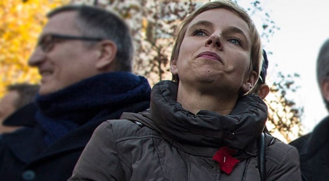 Fransız Milletvekili Autain: Ülkemiz her geçen gün faşizm öncesi bir topluma benziyor Fransız Milletvekili Autain: Ülkemiz her geçen gün faşizm öncesi bir topluma benziyor