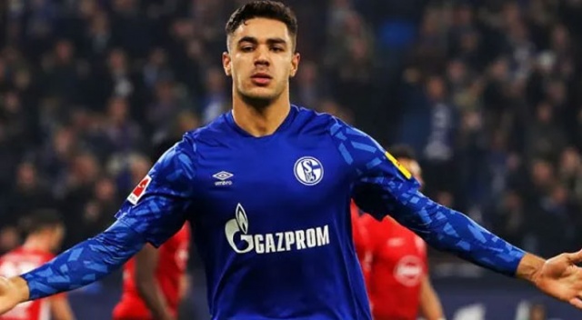 İlk teklif 25 milyon avro... Ozan Kabak'a Milan kancası İlk teklif 25 milyon avro... Ozan Kabak'a Milan kancası