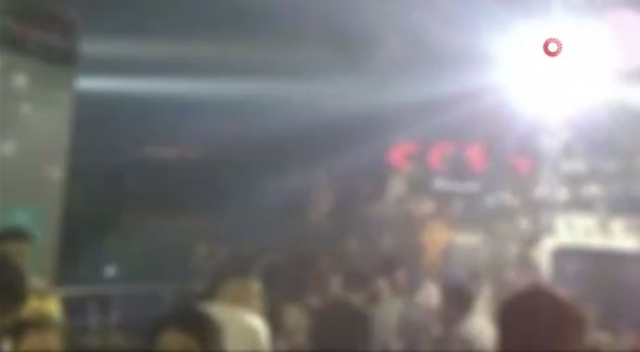 Koronavirüsü hiçe sayan ünlü gece kulüplerine ve müşterilere ceza yağdı Koronavirüsü hiçe sayan ünlü gece kulüplerine ve müşterilere ceza yağdı