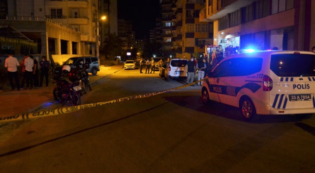 Mersin&#039;de iki kişi arasında silahlı kavga
