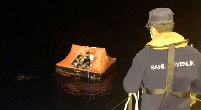 Muğla'da Türk kara sularına itilen 13 göçmen kurtarıldı