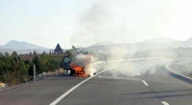 Nallıhan&#039;da korkutan araç yangını