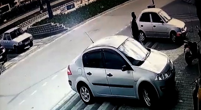Önce çalınan elektrikli bisikletini kurtardı ardından hırsızı yakaladı