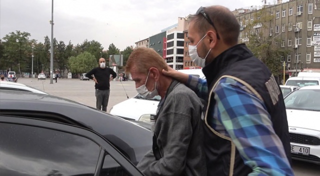 Sahte içki faciasında önemli detay: Hazırladığı içki babasını da öldürdü Sahte içki faciasında önemli detay: Hazırladığı içki babasını da öldürdü