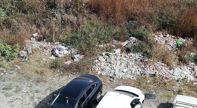 Şehrin göbeğindeki boş arazi vatandaşların korkulu rüyası oldu