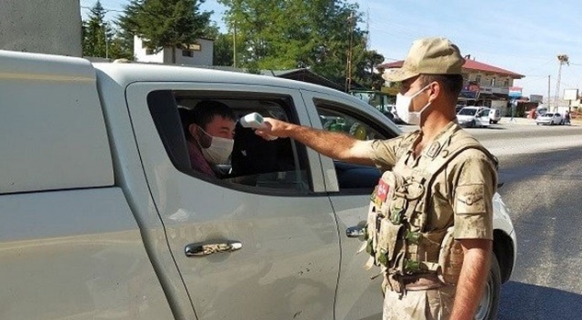 Tunceli'de jandarma ve polisten "Covid-19" denetimi