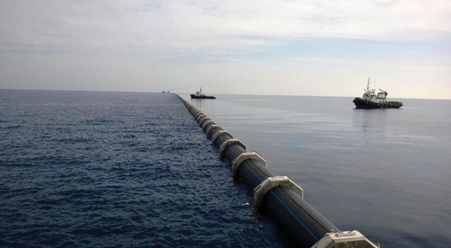 Türkiye'den KKTC'ye su verilmeye başlandı