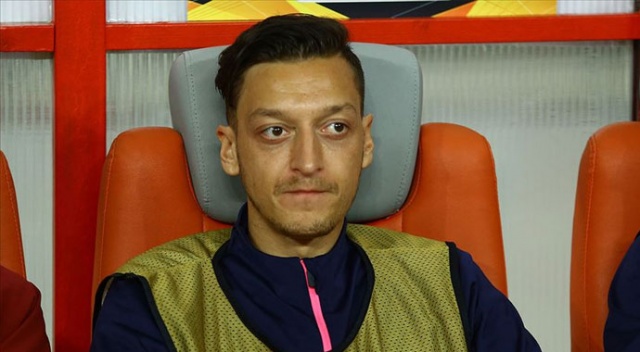 Ünlü teknik direktör Arsene Wenger: Mesut Özil'in oynatılmaması israftır