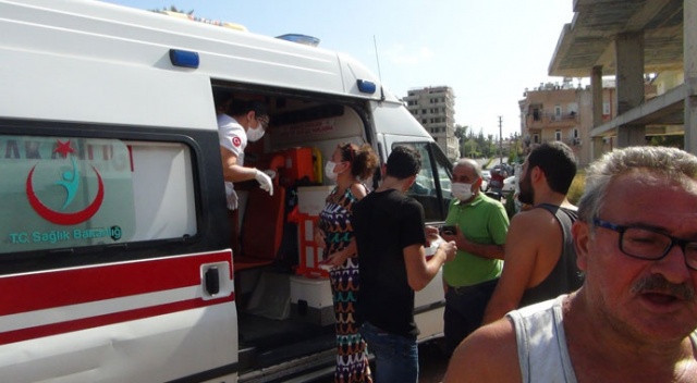 Yaralı gencin ailesi, koronavirüs bulaşır diye çocuklarını ambulanstan indirdi Yaralı gencin ailesi, koronavirüs bulaşır diye çocuklarını ambulanstan indirdi