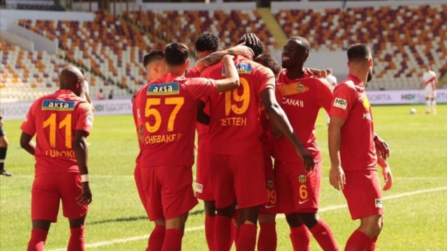 Yeni Malatyaspor 'maça akreditesiz seyirci alındığı' iddialarını yalanladı Yeni Malatyaspor 'maça akreditesiz seyirci alındığı' iddialarını yalanladı