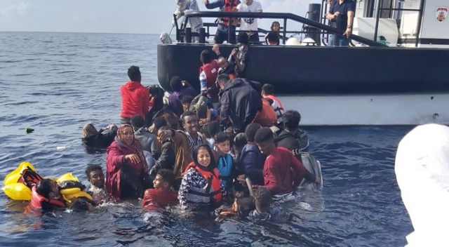 Yunan unsurları tarafından geri itilen 78 göçmen kurtarıldı Yunan unsurları tarafından geri itilen 78 göçmen kurtarıldı