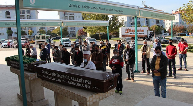 16 gün sonra rögarda ölü bulunan çift toprağa verildi