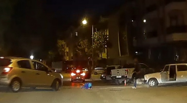 3 yaşındaki çocuk hareket halindeki otomobilden düştü