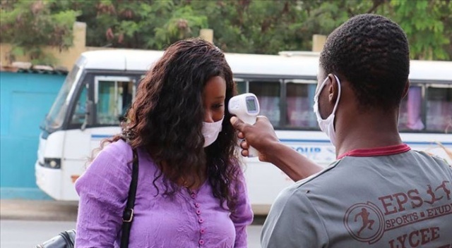Afrika&#039;da son 24 saatte 13 bin yeni vaka