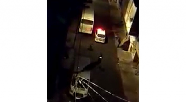 Arnavutköy’de hareketli anlar: Polis bacağından vurarak etkisiz hale getirdi Arnavutköy’de hareketli anlar: Polis bacağından vurarak etkisiz hale getirdi