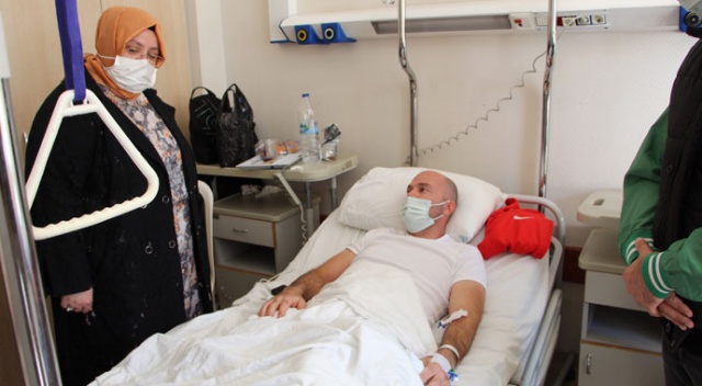 Bakan Selçuk, depremzedeleri yalnız bırakmadı