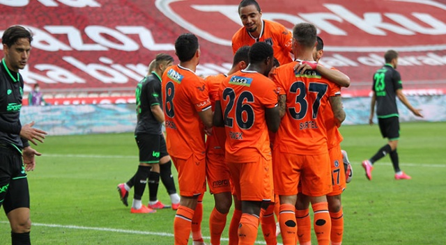 Başakşehir, Avrupa’daki 33. maçını Manchester United ile oynayacak