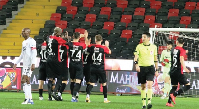 Beşiktaş&#039;tan Hakem Yaşar Kemal Uğurlu&#039;ya tepki