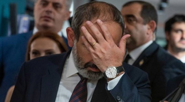 Boşuna “saatim gitti” diye ağlamamış Paşinyan koluna servet takıyormuş Boşuna “saatim gitti” diye ağlamamış Paşinyan koluna servet takıyormuş