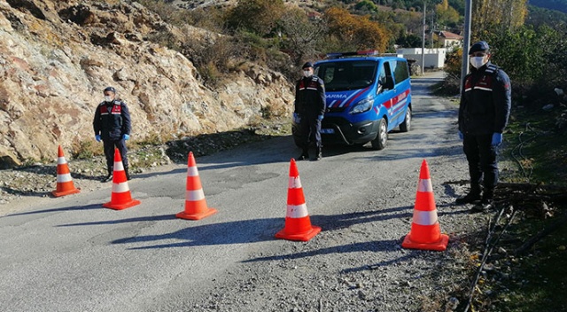 Çanakkale&#039;de bir köy karantinaya alındı
