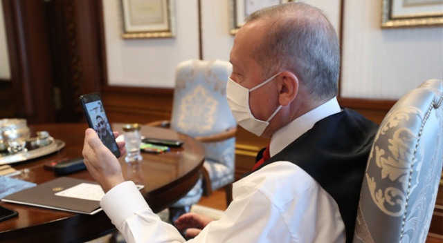 Cumhurbaşkanı Erdoğan'dan Viyana kahramanlarıyla görüştü Cumhurbaşkanı Erdoğan'dan Viyana kahramanlarıyla görüştü