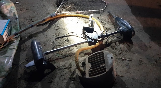 Elektroşok ile balık avlarken suçüstü yakalandılar Elektroşok ile balık avlarken suçüstü yakalandılar
