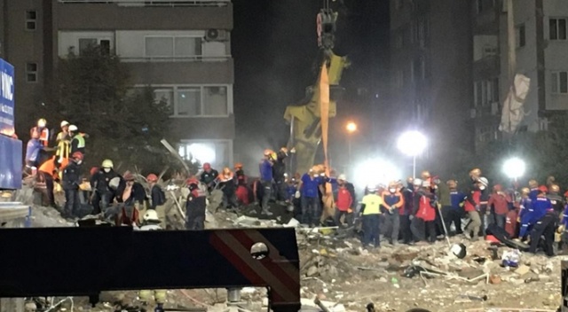 Enkazdaki minik Baran ve anneannesinden acı haber