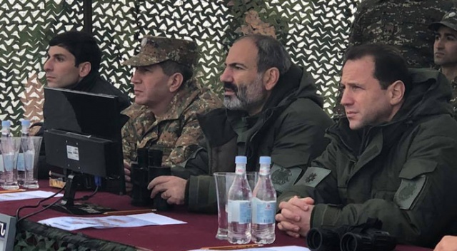 Ermenistan’da üç bakan görevden alındı Ermenistan’da üç bakan görevden alındı