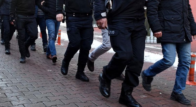 FETÖ'nün TSK yapılanmasına yönelik operasyon: 54 şüpheliden 23'ü yakalandı FETÖ'nün TSK yapılanmasına yönelik operasyon: 54 şüpheliden 23'ü yakalandı