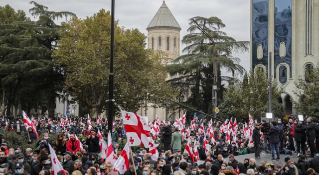 Gürcistan’da muhalefetin protestoları devam ediyor
