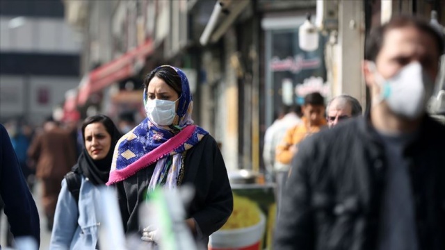 İran'da Covid-19 tedbirleri kapsamında 25 eyalete giriş-çıkışlar yasaklandı İran'da Covid-19 tedbirleri kapsamında 25 eyalete giriş-çıkışlar yasaklandı