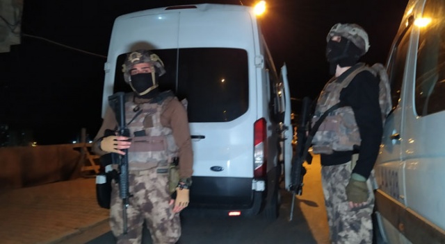 İstanbul'da terör örgütü DEAŞ'a operasyon: 19 gözaltı İstanbul'da terör örgütü DEAŞ'a operasyon: 19 gözaltı