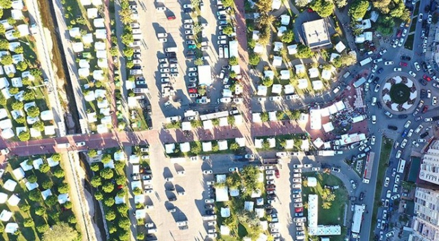 İzmir&#039;de depremden etkilenenler için 3 bin 11 çadır kuruldu
