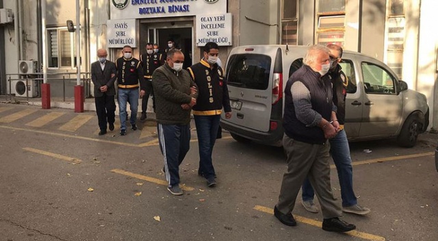 İzmir'deki depremde yıkılan binalara ilişkin 7 şüpheli tutuklandı İzmir'deki depremde yıkılan binalara ilişkin 7 şüpheli tutuklandı