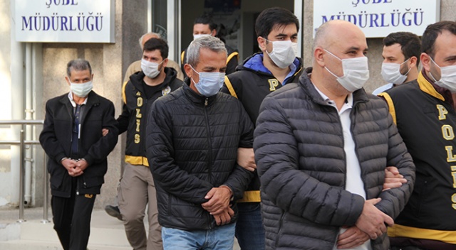 İzmir depreminde yıkılan binaların müteahhit ve fenni mesulleri adliyeye sevk edildi