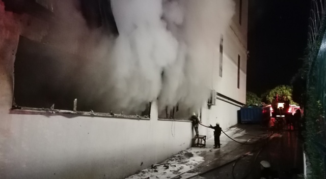 Kocaeli'de silah fabrikasında yangın