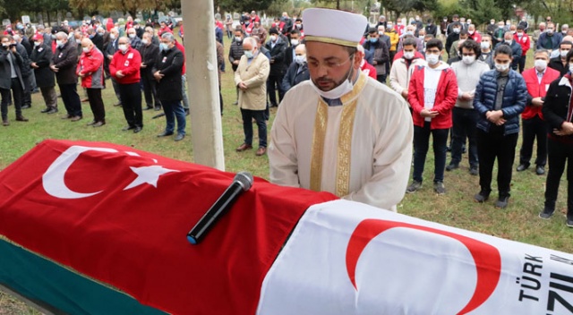 Koronadan ölen Kızılay Samsun Şube Başkanı son yolculuğuna uğurlandı Koronadan ölen Kızılay Samsun Şube Başkanı son yolculuğuna uğurlandı