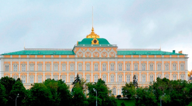 Kremlin Sözcüsü Peskov'dan Azerbeycan tezkeresi yorumu Kremlin Sözcüsü Peskov'dan Azerbeycan tezkeresi yorumu